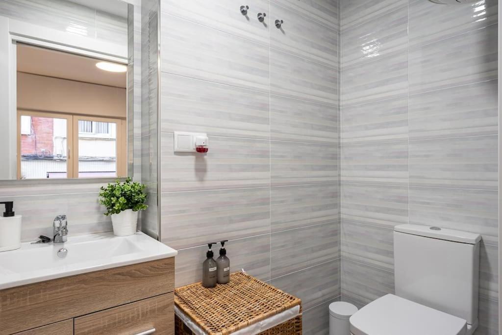 Piso En El Corazon De Gijon Apartment ภายนอก รูปภาพ