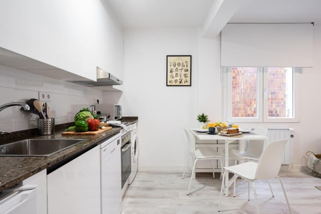 Piso En El Corazon De Gijon Apartment ภายนอก รูปภาพ